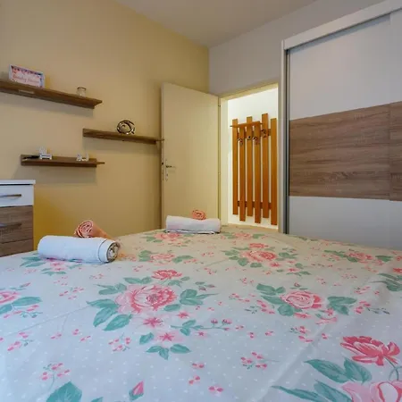Apartament Fuer 5 Personen Ca 63 Qm In Crikvenica, Kvarner Bucht Und Umgebung *