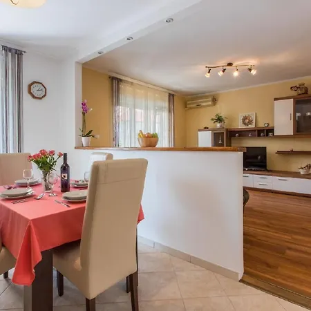 Fuer 5 Personen Ca 63 Qm In Crikvenica, Kvarner Bucht Und Umgebung Apartament Crikvenica